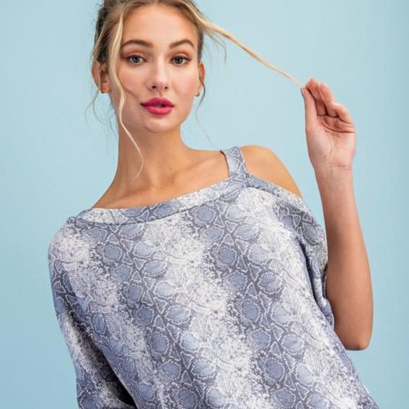 Snake Print Cropped Shoulder Top - Picture 1 of 4